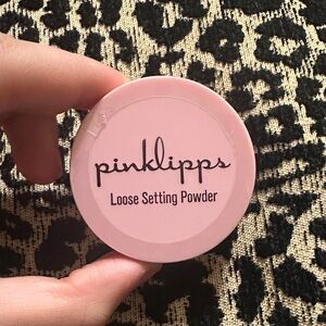 Pinklipps Loose Setting Powder- Brand New Sealed tightly in the shade Banana